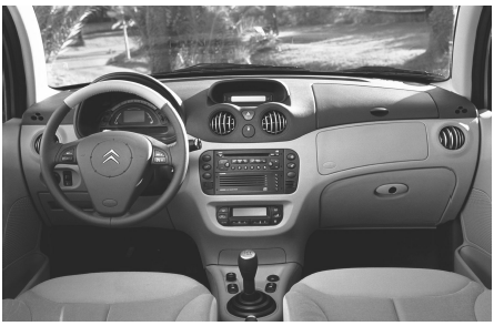 Placee entre la Saxo et la Xsara, la C3 a pour mission de conquerir le